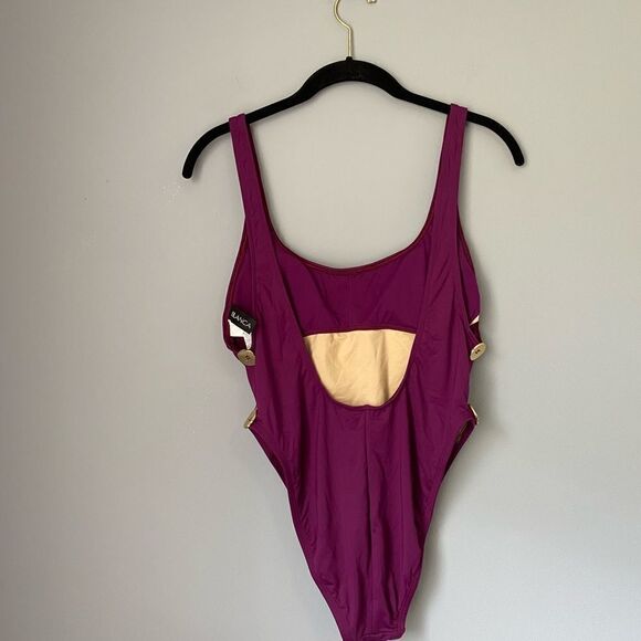 LeBlanca women’s gold button side accent one piece swimsuit peekaboo cut out - Picture 3 of 4